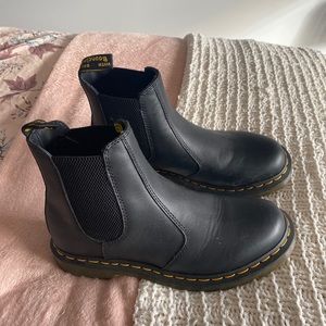 Doc Marten Chelsea Boot